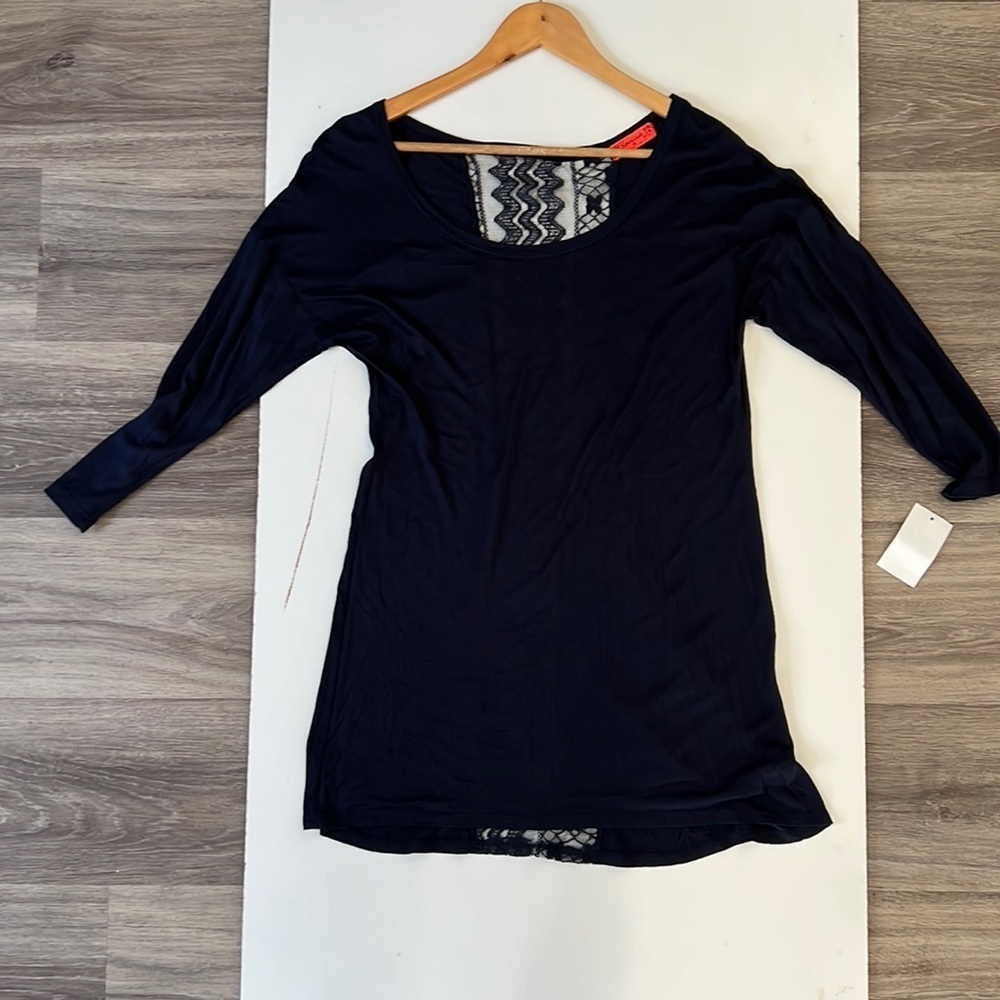 NWT Lace Tunic Long sleeve T shirt Medium